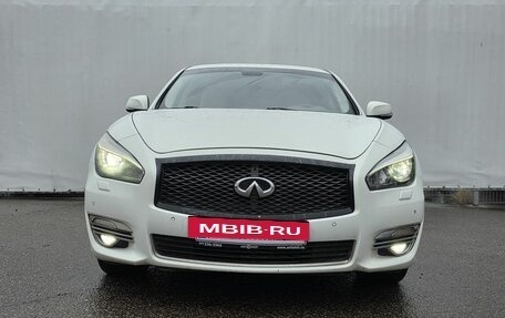 Infiniti Q70 I, 2015 год, 1 800 000 рублей, 2 фотография