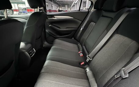 Mazda 6, 2020 год, 2 300 000 рублей, 13 фотография