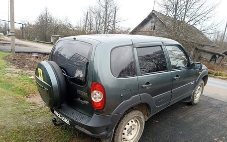 Chevrolet Niva I рестайлинг, 2010 год, 500 000 рублей, 4 фотография