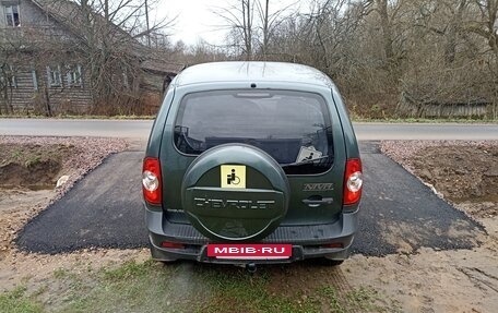 Chevrolet Niva I рестайлинг, 2010 год, 500 000 рублей, 5 фотография