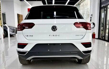 Volkswagen T-Roc I, 2022 год, 1 870 000 рублей, 5 фотография