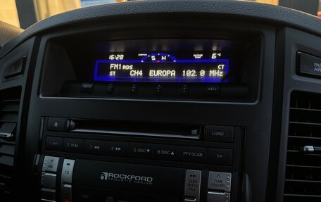 Mitsubishi Pajero IV, 2006 год, 1 060 000 рублей, 22 фотография