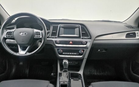 Hyundai Sonata VII, 2018 год, 1 659 000 рублей, 12 фотография