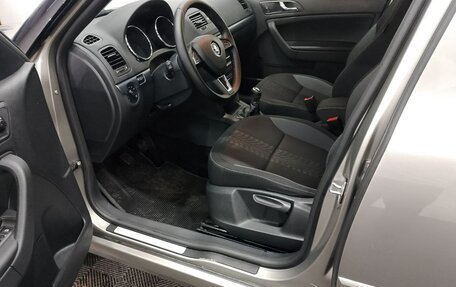 Skoda Yeti I рестайлинг, 2015 год, 1 393 000 рублей, 12 фотография