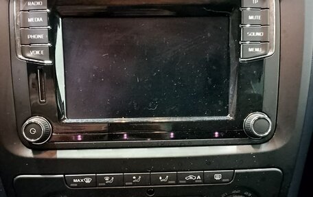 Skoda Yeti I рестайлинг, 2015 год, 1 393 000 рублей, 8 фотография