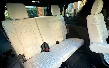 Cadillac Escalade V, 2025 год, 20 500 000 рублей, 16 фотография