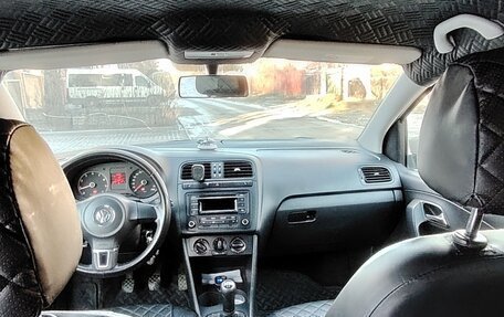 Volkswagen Polo VI (EU Market), 2011 год, 450 000 рублей, 6 фотография