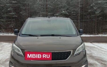 Peugeot Traveller I, 2018 год, 1 707 777 рублей, 1 фотография