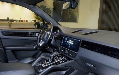 Porsche Cayenne III, 2019 год, 5 500 000 рублей, 27 фотография