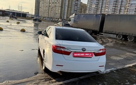 Toyota Camry, 2014 год, 1 730 000 рублей, 4 фотография