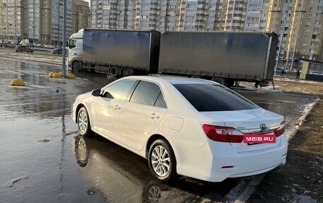 Toyota Camry, 2014 год, 1 730 000 рублей, 3 фотография