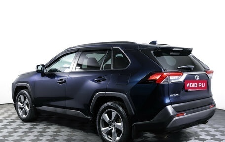 Toyota RAV4, 2019 год, 2 700 000 рублей, 7 фотография