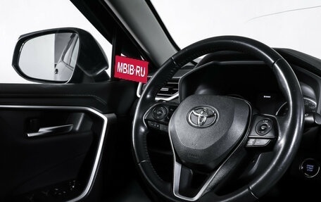 Toyota RAV4, 2019 год, 2 700 000 рублей, 12 фотография