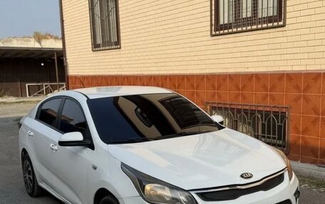 KIA Rio IV, 2019 год, 1 000 000 рублей, 2 фотография