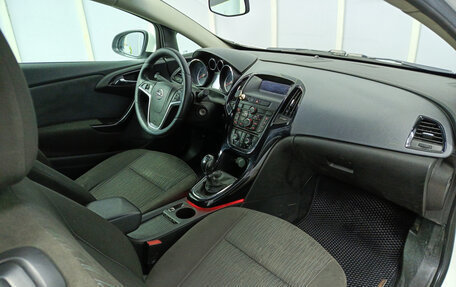 Opel Astra J, 2014 год, 690 000 рублей, 13 фотография