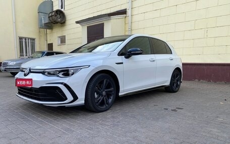 Volkswagen Golf VIII, 2023 год, 3 200 000 рублей, 1 фотография