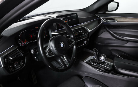 BMW 5 серия, 2019 год, 4 759 000 рублей, 15 фотография