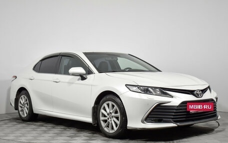 Toyota Camry, 2022 год, 2 600 000 рублей, 3 фотография
