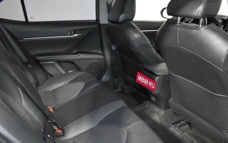 Toyota Camry, 2022 год, 2 600 000 рублей, 17 фотография