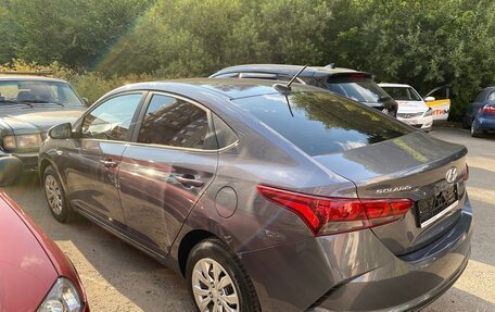 Hyundai Solaris II рестайлинг, 2021 год, 1 700 000 рублей, 2 фотография