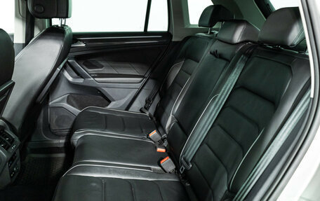 Volkswagen Tiguan II, 2018 год, 2 499 898 рублей, 10 фотография