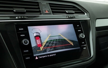 Volkswagen Tiguan II, 2018 год, 2 499 898 рублей, 15 фотография