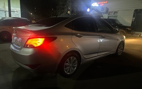 Hyundai Solaris II рестайлинг, 2016 год, 850 000 рублей, 4 фотография