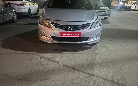 Hyundai Solaris II рестайлинг, 2016 год, 850 000 рублей, 2 фотография