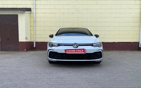 Volkswagen Golf VIII, 2023 год, 3 200 000 рублей, 3 фотография