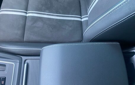 Volkswagen Golf VIII, 2023 год, 3 200 000 рублей, 19 фотография