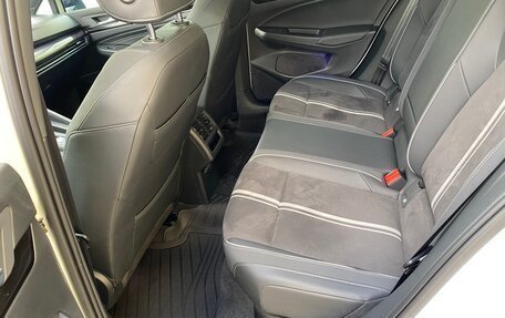 Volkswagen Golf VIII, 2023 год, 3 200 000 рублей, 18 фотография