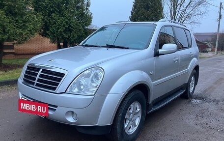 SsangYong Rexton III, 2011 год, 965 000 рублей, 2 фотография
