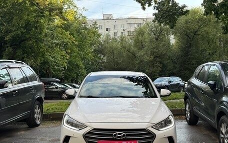 Hyundai Elantra VI рестайлинг, 2018 год, 1 300 000 рублей, 1 фотография