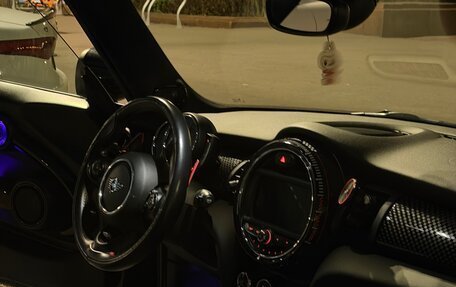 MINI Hatch, 2018 год, 2 550 000 рублей, 8 фотография