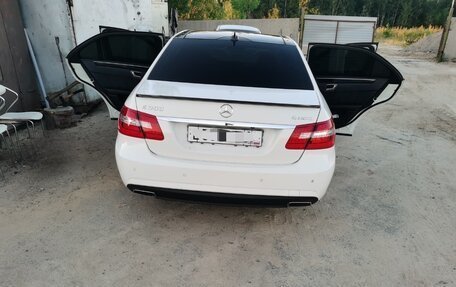 Mercedes-Benz E-Класс, 2012 год, 2 100 000 рублей, 11 фотография