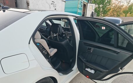 Mercedes-Benz E-Класс, 2012 год, 2 100 000 рублей, 19 фотография