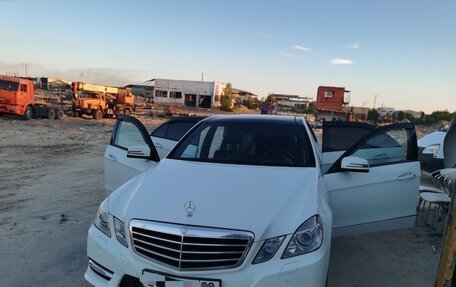 Mercedes-Benz E-Класс, 2012 год, 2 100 000 рублей, 21 фотография