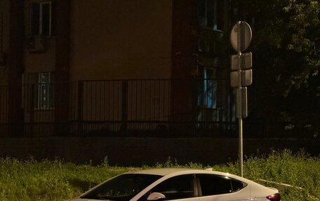 Hyundai Elantra VI рестайлинг, 2018 год, 1 300 000 рублей, 7 фотография