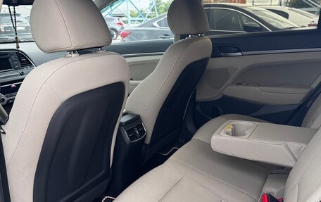 Hyundai Elantra VI рестайлинг, 2018 год, 1 300 000 рублей, 22 фотография