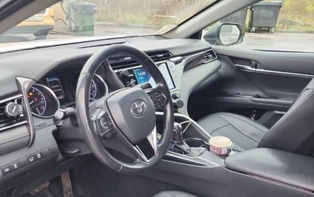 Toyota Camry, 2020 год, 1 650 000 рублей, 5 фотография