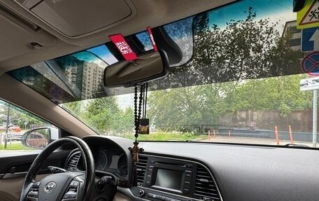 Hyundai Elantra VI рестайлинг, 2018 год, 1 300 000 рублей, 25 фотография