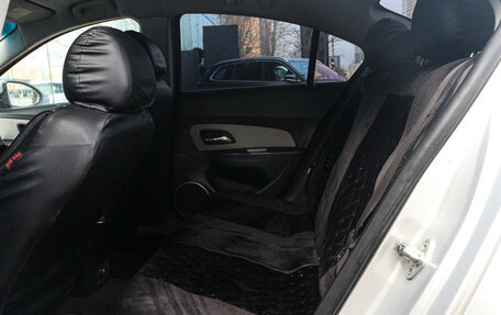 Chevrolet Cruze II, 2011 год, 599 000 рублей, 10 фотография