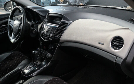 Chevrolet Cruze II, 2011 год, 599 000 рублей, 9 фотография