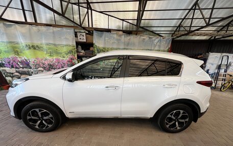 KIA Sportage IV рестайлинг, 2021 год, 2 460 000 рублей, 3 фотография