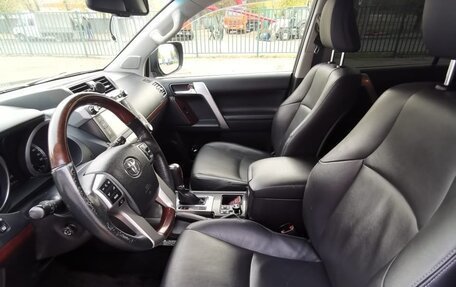 Toyota Land Cruiser Prado 150 рестайлинг 2, 2016 год, 2 800 000 рублей, 15 фотография