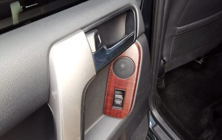 Toyota Land Cruiser Prado 150 рестайлинг 2, 2016 год, 2 800 000 рублей, 17 фотография