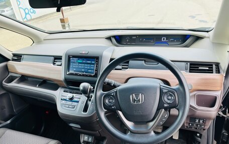 Honda Freed II, 2021 год, 1 950 000 рублей, 4 фотография