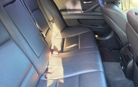 BMW 5 серия, 2015 год, 1 890 000 рублей, 6 фотография