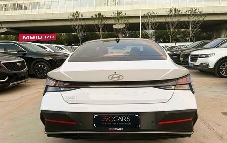 Hyundai Elantra, 2023 год, 1 845 372 рублей, 4 фотография