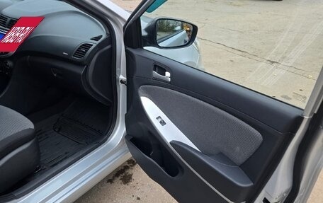 Hyundai Solaris II рестайлинг, 2012 год, 950 000 рублей, 8 фотография